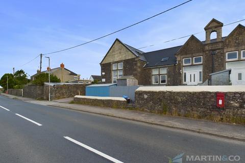 2 bedroom terraced house to rent, Piece, Carnkie