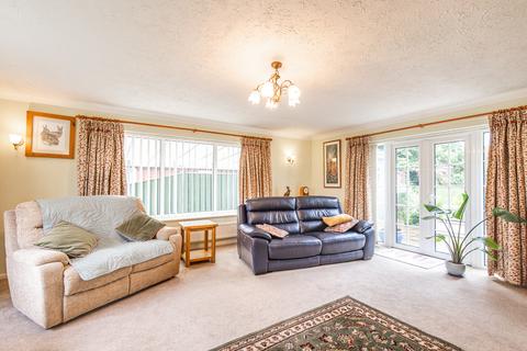 3 bedroom detached bungalow for sale, Holt