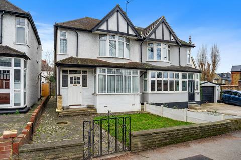 3 bedroom semi-detached house for sale, Manor Road North, Wallington