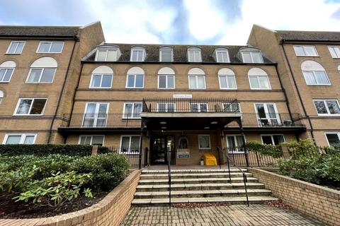 1 bedroom apartment to rent, Eastbourne BN21