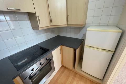 1 bedroom apartment to rent, Eastbourne BN21