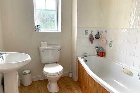 8 Biddington Way, Honiton, EX14 2GU