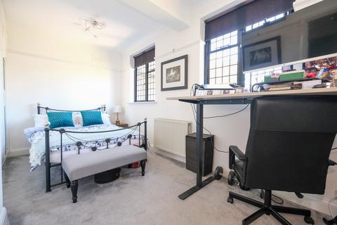 6 Charterhouse Road, Orpington, BR6 9EL