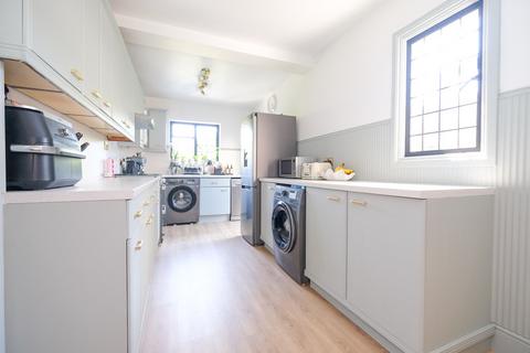 6 Charterhouse Road, Orpington, BR6 9EL