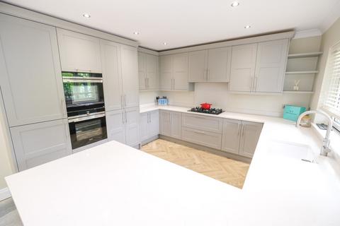 17 Warren Drive, Orpington, BR6 6EX
