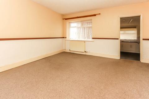 3 bedroom end of terrace house for sale, Gold Street, Wellingborough NN8