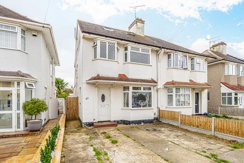 4 bedroom semi-detached house for sale, Pentland Avenue, Southend-on-sea, SS3