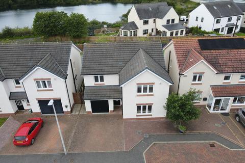 4 bedroom detached house for sale, Station View, Winchburgh, EH52
