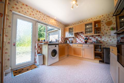 17 Rushley Close, Sheffield, S17 3EG