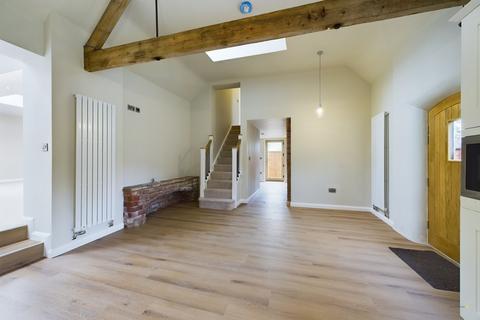 3 bedroom barn conversion to rent, Lullington Road, Coton-in-the-Elms