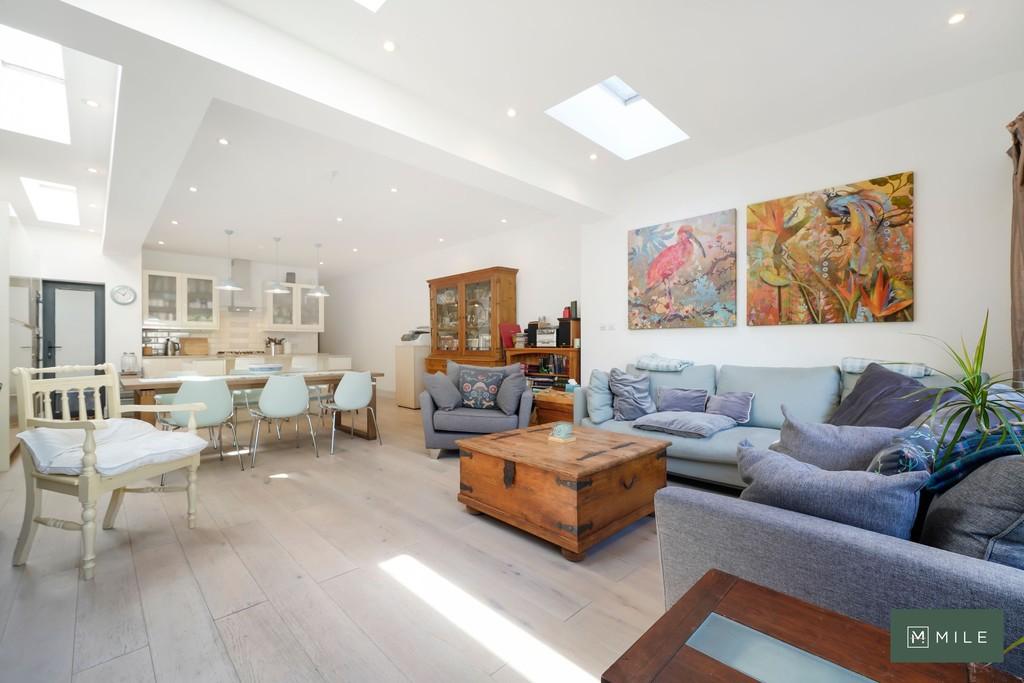 6a Radcliffe Avenue - w Gim WRu Hy ZNS3v XCzzmq