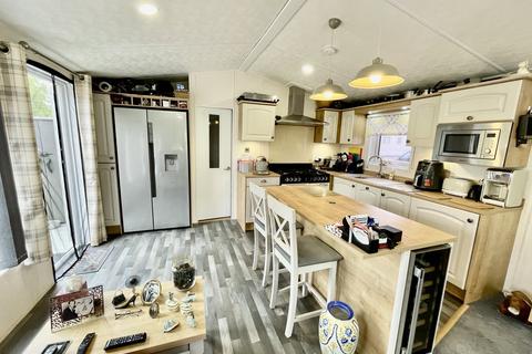 2 bedroom mobile home for sale, Heron Orchard Holiday Park, Holbeach