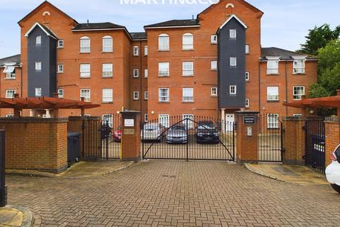 2 bedroom apartment to rent, Hunters Wharf, Reading