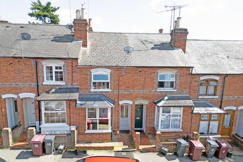 3 bedroom terraced house for sale, Auckland Road, Reading RG6