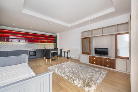 Flat 401, Hercules House, 18 Botanic Square, London, E14 0LH