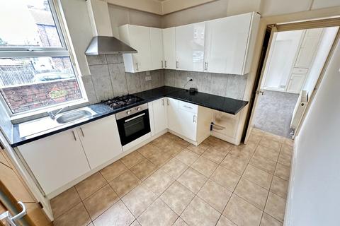 1 bedroom ground floor maisonette to rent, Butlin Road, Luton, Bedfordshire, LU1