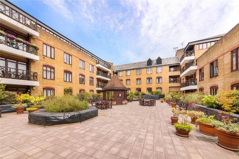 2 bedroom flat to rent, Hermitage Court, Knighten Street, London