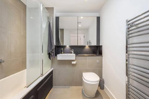 2 bedroom flat to rent, Globe View House, 27 Pocock Street, London