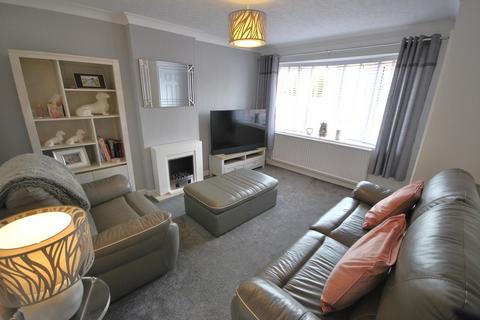 2 bedroom semi-detached house for sale, Everetts Close, Doncaster DN11