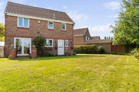 4 bedroom detached house for sale, Holme Farm Close, Great Coates, N.E Lincolnshire, DN37