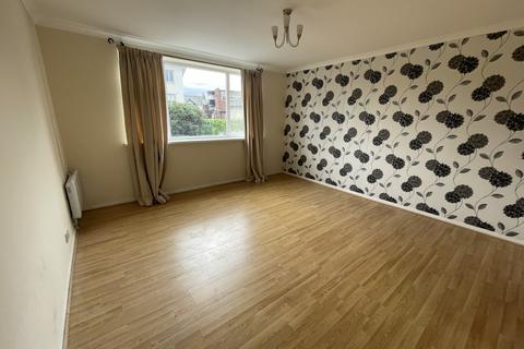 1 bedroom maisonette to rent, Woodford Road, Bramhall
