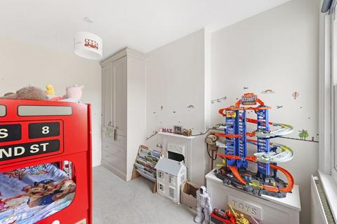 41 Douglas Road, Tonbridge, TN9 2TH