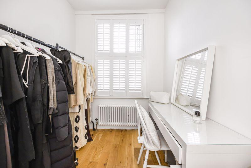 Bedroom I Dressing