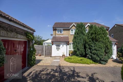 3 bedroom semi-detached house for sale, Kingswood Avenue, Taverham, Norwich