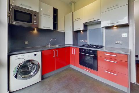 2 bedroom flat to rent, Old Rutherglen Road, Glasgow, Glasgow City, G5