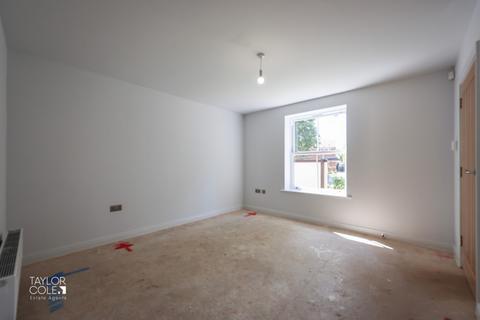 3 bedroom end of terrace house for sale, Bonehill Road, Tamworth