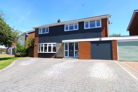 5 bedroom detached house for sale, Kingshayes Road, Walsall