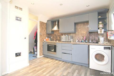 2 bedroom terraced house for sale, Gamble Hill Place, Leeds, LS13