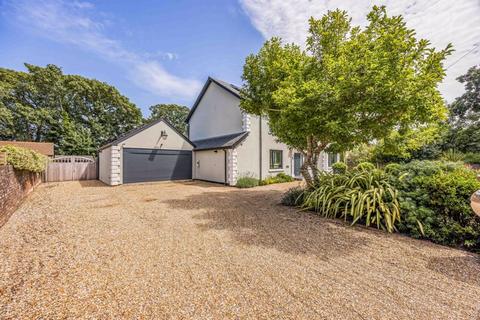 5 bedroom detached house for sale, Hollow Lane, Hayling Island