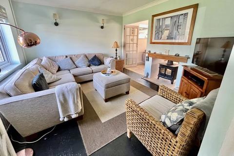 28 Bramley Road, East Peckham, Tonbridge, TN12 5BP