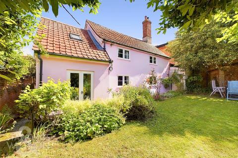 3 bedroom cottage for sale, Exchange Street, Harleston