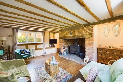 3 bedroom cottage for sale, Exchange Street, Harleston