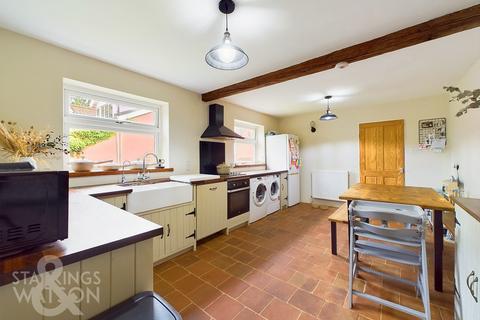 3 bedroom semi-detached house for sale, Denmark Street, Diss