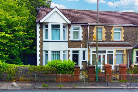 2 bedroom end of terrace house for sale, Pontygwindy Road, Caerphilly, CF83 3HR