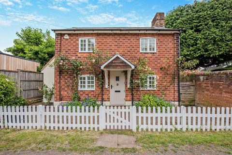 3 bedroom detached house for sale, Horsham Road, Shalford, Guildford, Surrey