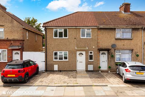 3 bedroom end of terrace house to rent, Redlands Road, Enfield EN3