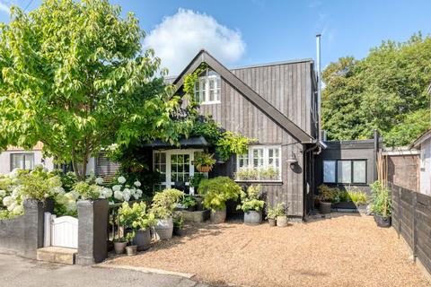 3 bedroom detached bungalow for sale, The Crescent, Shepperton