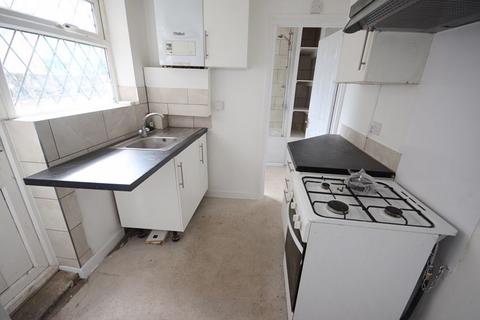 2 bedroom semi-detached house to rent, Spring Road, Bournemouth BH1