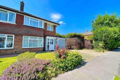 3 bedroom semi-detached house for sale, Appleby Gardens, Dunstable