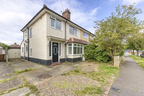 3 bedroom semi-detached house for sale, Stratford Drive, Norwich, NR1