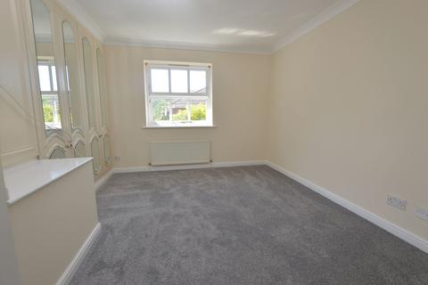 2 bedroom semi-detached house to rent, Haddon Park, Colchester. CO1