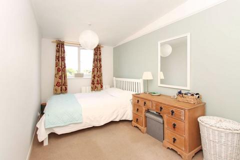4 Chiltern Way, Tring, HP23 5JY