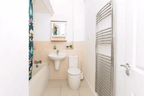 4 Chiltern Way, Tring, HP23 5JY