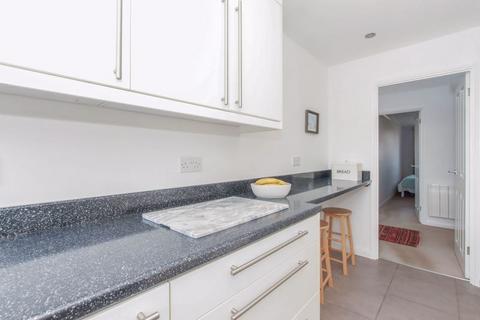 4 Chiltern Way, Tring, HP23 5JY