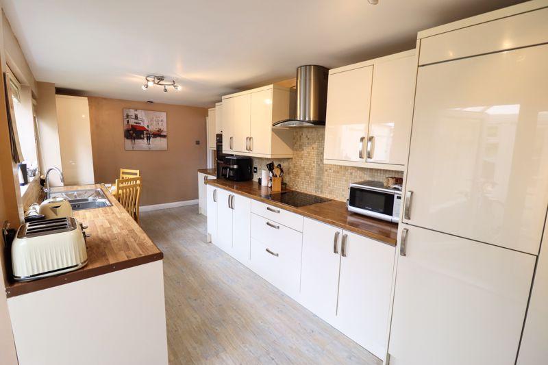 Derwent Drive, Bletchley, Milton Keynes 3 bed terraced house for sale
