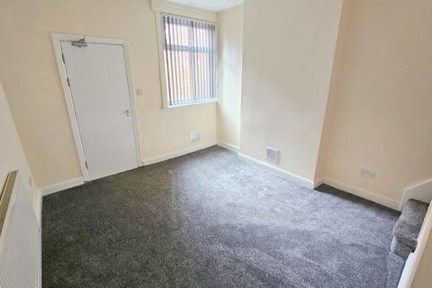 3 bedroom terraced house to rent, St. Stephens Road, Sneinton, Nottingham, NG2 4JS